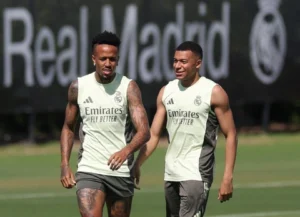 Quy trình chăm sóc sức khỏe của Mbappe